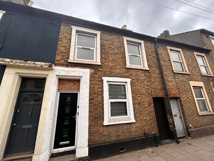 2 Bedroom Terraced House To Rent In Prebend Street, Bedford, MK40