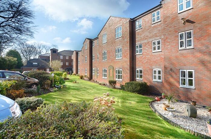 2 Bedroom Flat For Sale In Flat High View, Highgate Road, Walsall, West Midlands, WS1