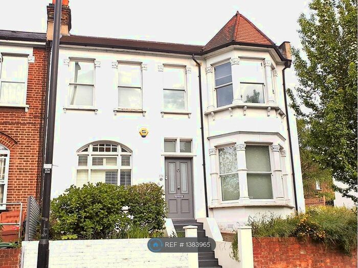 2 Bedroom Maisonette To Rent In Wightman Road, London, N8