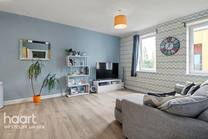 1 Bedroom Flat For Sale In Cole Court, Southend-On-Sea, SS2