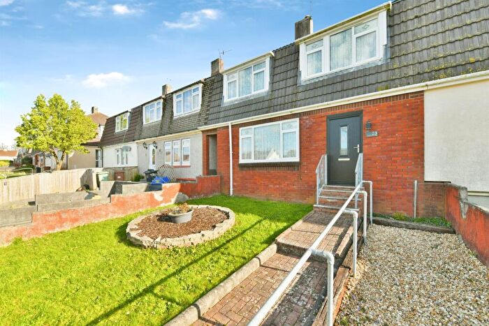 4 Bedroom Terraced House For Sale In Eastbury Avenue, Plymouth, PL5