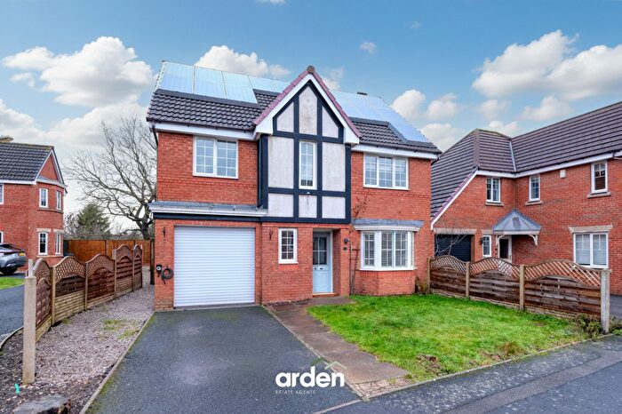 5 Bedroom Detached House For Sale In Laughton Close, Birmingham, B31