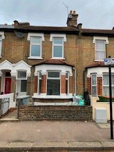 2 Bedroom Terraced House To Rent In Hollington Road, London E6