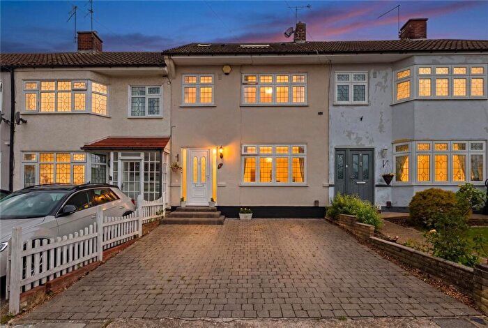 4 Bedroom Terraced House For Sale In Crouch Valley, Upminster, RM14