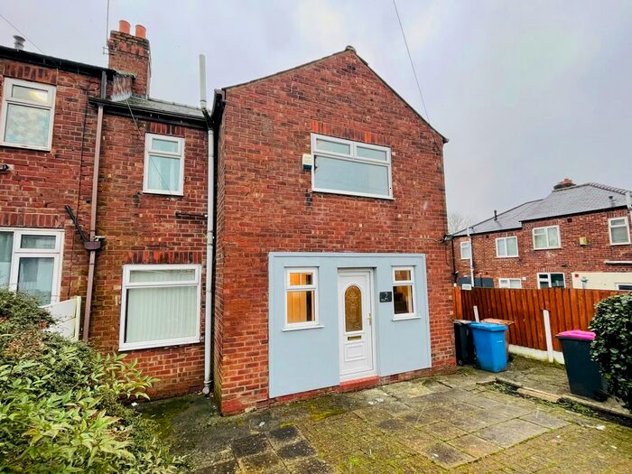 3 Bedroom Semi-Detached House To Rent In Wilson Avenue, Clifton, Swinton, Manchester M27
