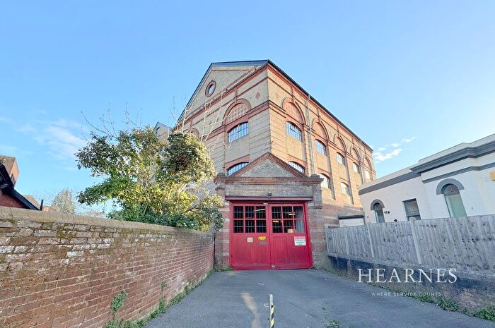 2 Bedroom Flat For Sale In Seamoor Road, Westbourne, Bournemouth, BH4