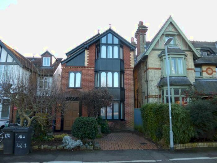 2 Bedroom Flat To Rent In Chesterton Road, Cambridge, CB4