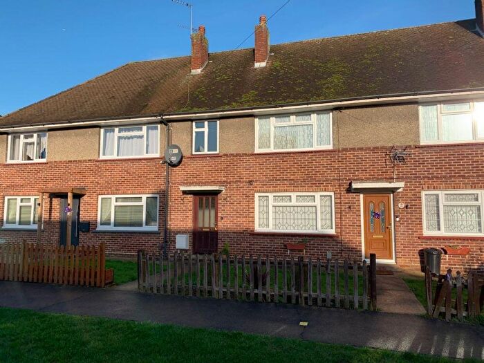 2 Bedroom Flat To Rent In Cowley Road, Romford, RM3