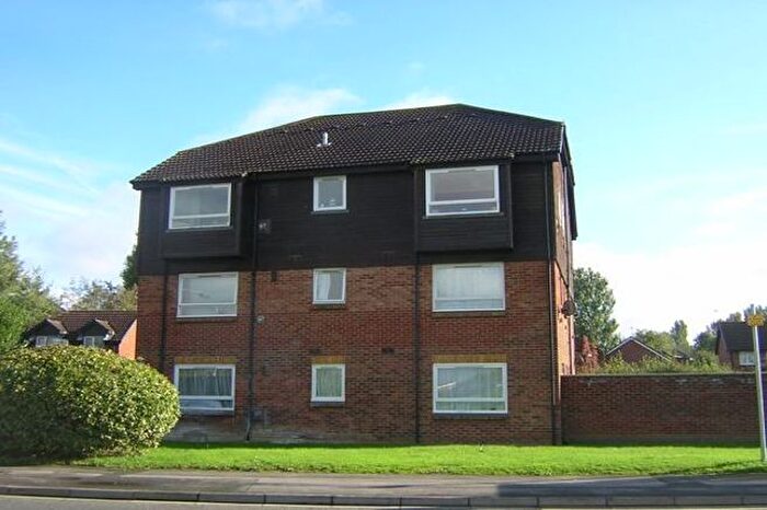 Studio To Rent In Braemar Gardens, Cippenham, SL1