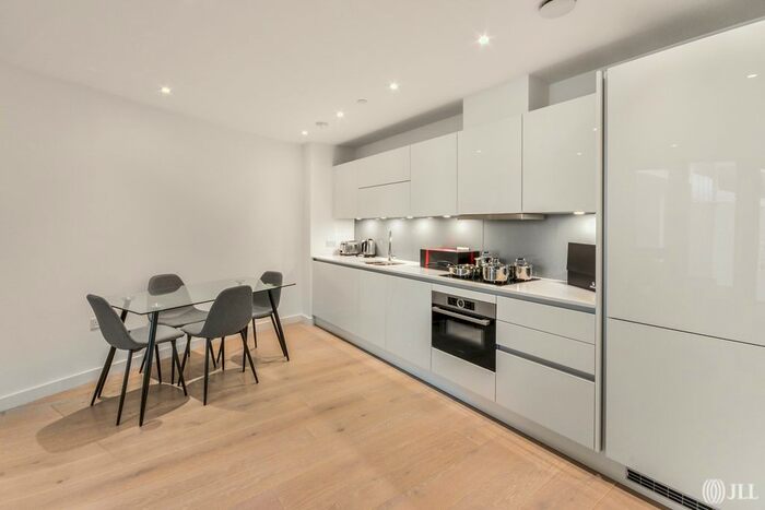 1 Bedroom Flat To Rent In City North West, London, N4