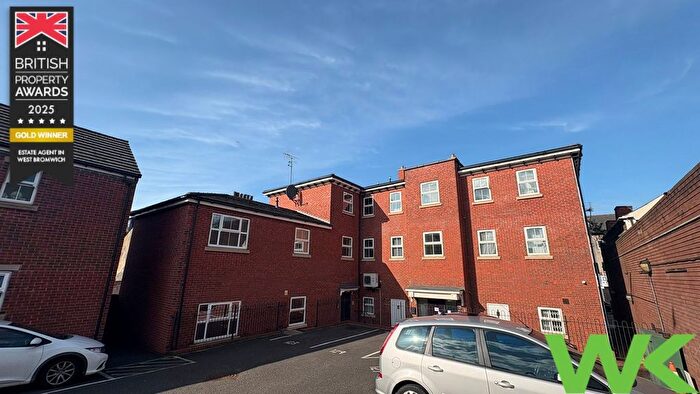 2 Bedroom Flat For Sale In Creed Way, West Bromwich, B70