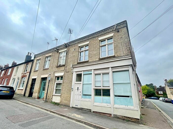 1 Bedroom Flat To Rent In Victoria Street, Bury St. Edmunds, Suffolk, IP33