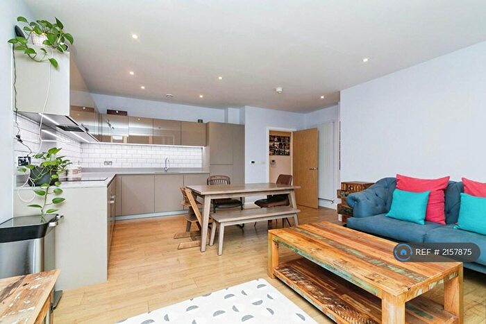 3 Bedroom Flat To Rent In Stanley Turner House, London, E3