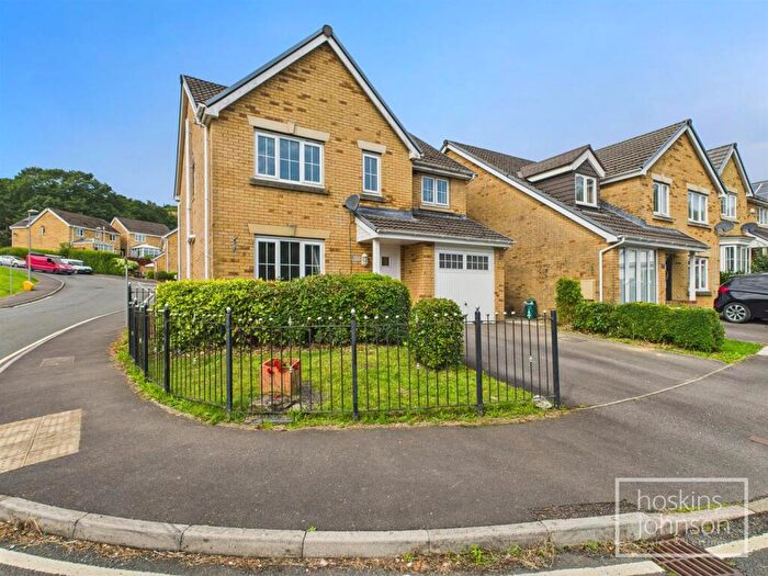 4 Bedroom Detached House For Sale In Parc Gellifaelog, Tonypandy, CF40