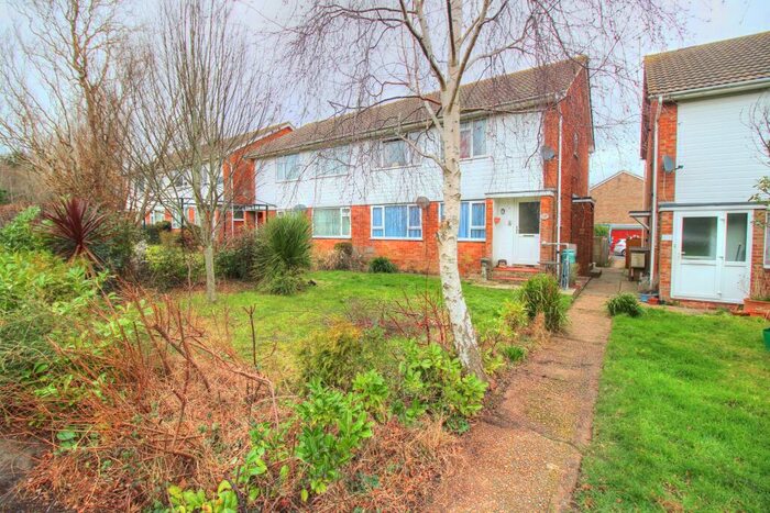 2 Bedroom Apartment To Rent In Austen Walk, Eastbourne, BN23
