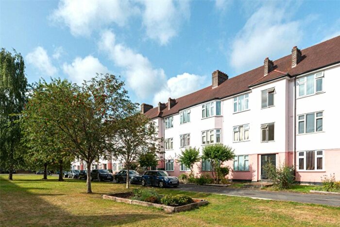 2 Bedroom Apartment To Rent In Robins Court, Chinbrook Road, Grove Park, London, SE12