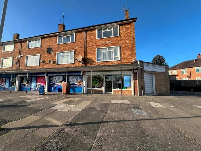 2 Bedroom Property To Rent In Park Parade, Barra Hall Circus, Hayes, UB3