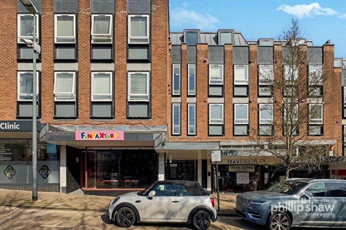 2 Bedroom Flat For Sale In The Broadway, Buckingham House West Buckingham Parade The Broadway, HA7