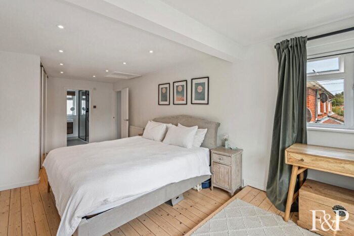 4 Bedroom Semi-Detached House For Sale In Church Walk, Burnham, SL1