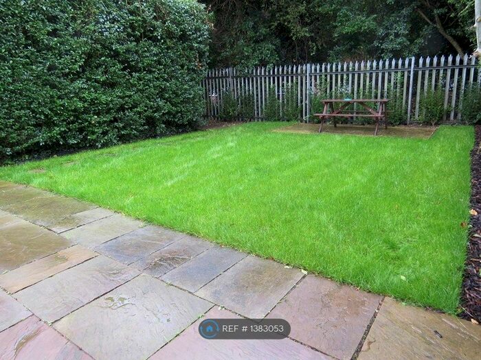 3 Bedroom End Of Terrace House To Rent In Ossulton Place, London, N2