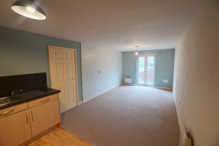 2 Bedroom Ground Flat To Rent In Queen Mary Rise, Manor, Sheffield, S2