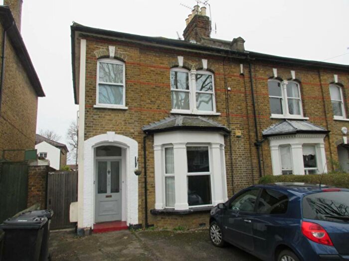 2 Bedroom Flat To Rent In Alexandra Road, Southend On Sea, SS1