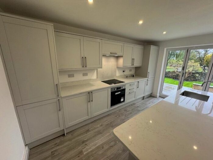 Detached Bungalow To Rent In Beauvais Drive, Sandbeds, Bingley, BD20