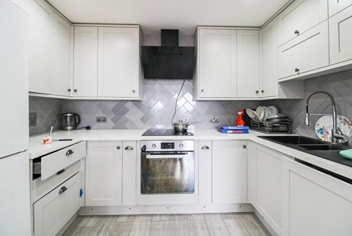 1 Bedroom Apartment For Sale In London Road, Croydon, CR0