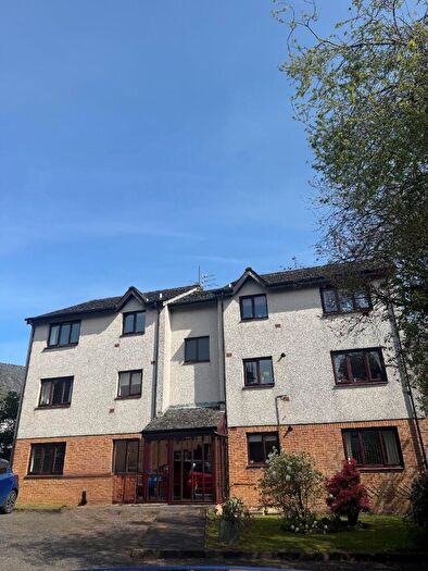 2 Bedroom Flat To Rent In Church Place, Rhu, G84