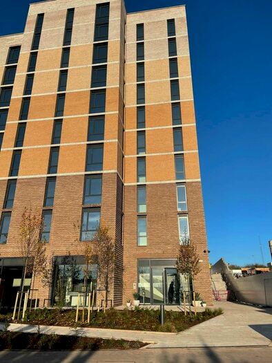2 Bedroom Apartment To Rent In Parkway Luton, LU2
