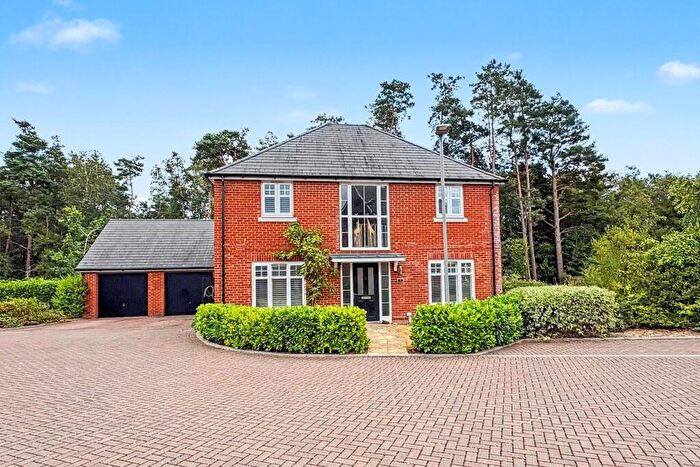 4 Bedroom Detached House For Sale In Verwood, BH31