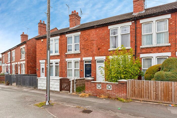 3 Bedroom Terraced House For Sale In Sleaford Road, Newark, NG24