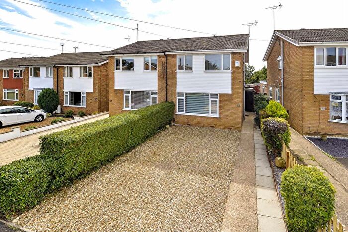 3 Bedroom Semi-Detached House For Sale In Churchill Way, Burton Latimer, NN15