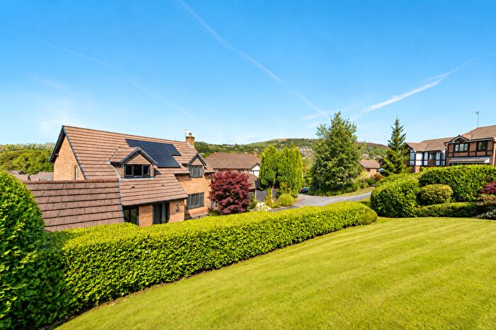4 Bedroom Detached House For Sale In Holmeswood Park, Rossendale, BB4
