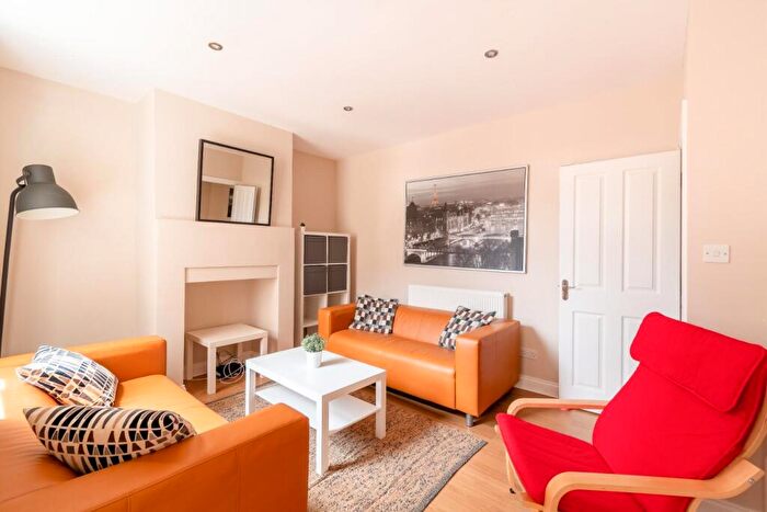 5 Bedroom Terraced House To Rent In Bridge Road, Bath, BA2