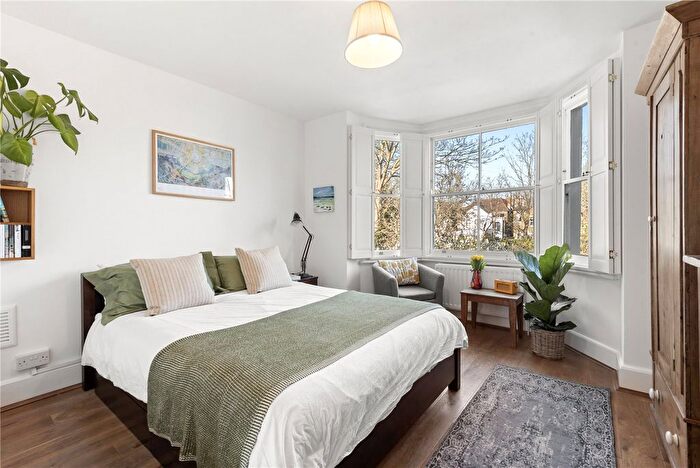 1 Bedroom Flat For Sale In Tankerville Road, London, SW16