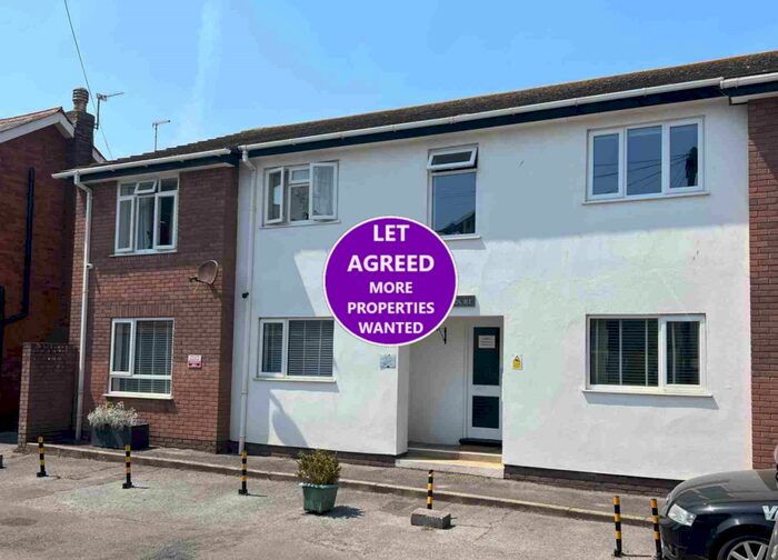 2 Bedroom Apartment To Rent In Mews Court, Dawlish, EX7