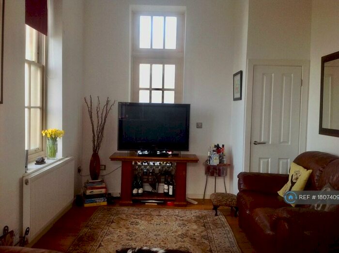 3 Bedroom Flat To Rent In Royal Seabathing, Margate, CT9