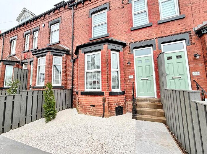3 Bedroom Terraced House For Sale In Norman Place, Leeds, West Yorkshire, LS8