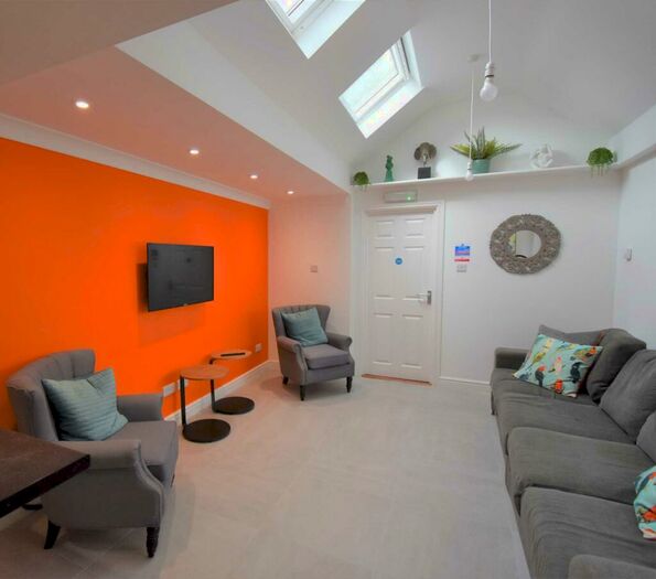 8 Bedroom Terraced House To Rent In Granby Gardens, Reading, RG1