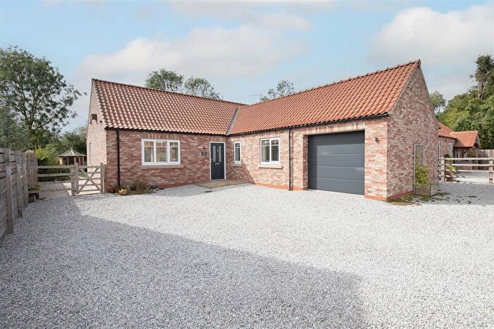 2 Bedroom Detached Bungalow For Sale In Willbrook Close, Cranswick, Driffield, YO25