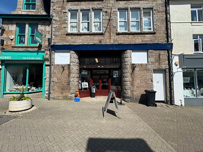 Studio To Rent In Causewayhead, Penzance, TR18