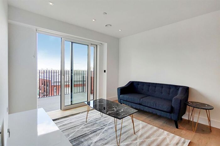1 Bedroom Flat For Sale In Keybridge Capital, Vauxhall, SW8
