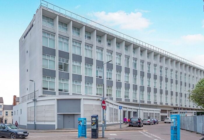 2 Bedroom Flat For Sale In Lee Street, Leicester, Leicestershire, LE1