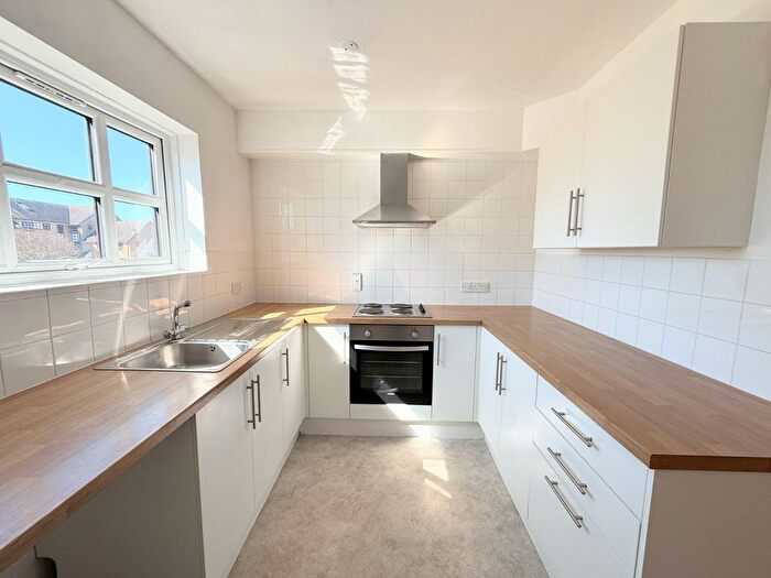 2 Bedroom Flat To Rent In East Point, Emerald Quay, Shoreham By Sea, BN43