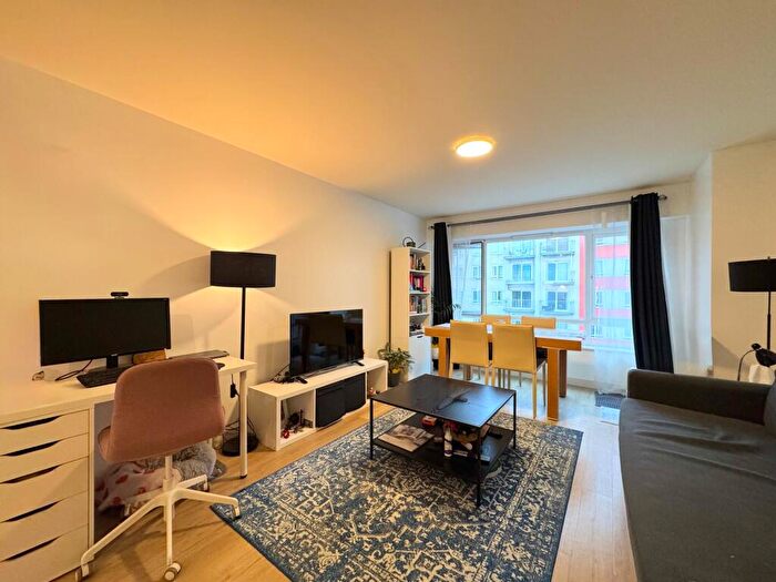 1 Bedroom Flat For Sale In Heritage Avenue, Bantam House, NW9