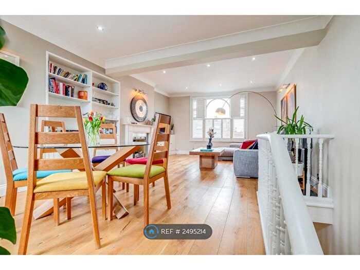 2 Bedroom Maisonette To Rent In Colehill Lane, London, SW6