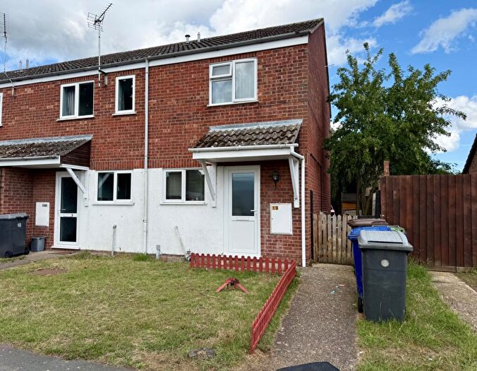 2 Bedroom End Of Terrace House To Rent In Laburnum Close, Red Lodge, Suffolk, IP28