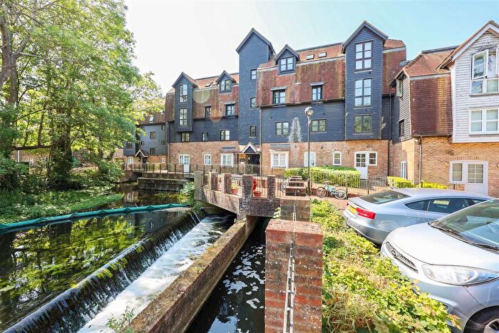 2 Bedroom Flat For Sale In Thorney Mill Road, West Drayton, UB7