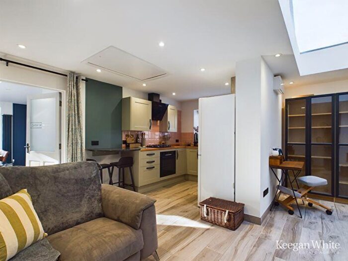 5 Bedroom Detached House For Sale In Hollybrook Way - Detached With Annex, HP13